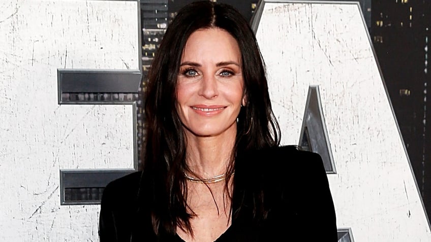 Courteney Cox at the premiere of "Scream V"