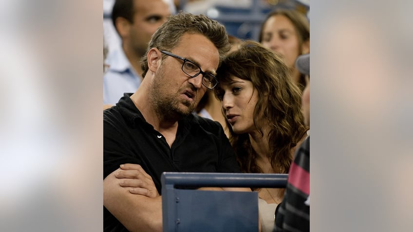 friends star matthew perry wanted children of his own after many failed relationships i cant wait