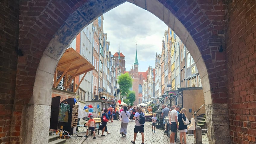 from ashes to glory the city of gdansk poland soldiers on through history