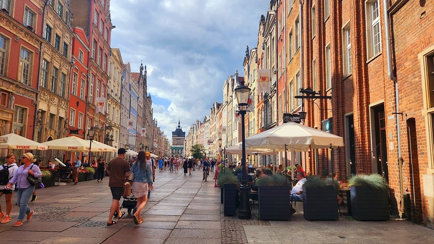 from ashes to glory the city of gdansk poland soldiers on through history