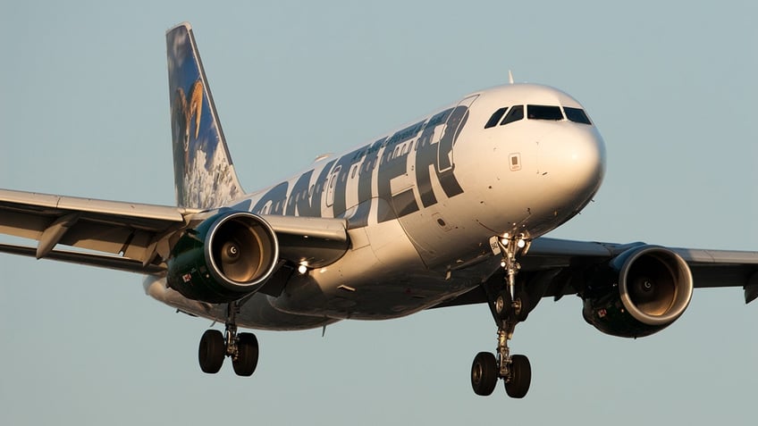 Frontier Airlines plane landing