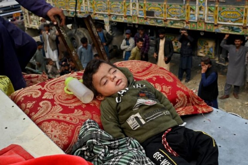 frustration chaos mount at border crossing as afghans leave pakistan