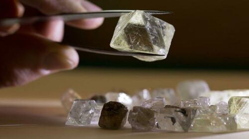 g7 prepares russian diamond ban potentially reshaping global rough stone supply chain