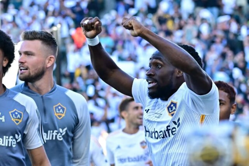 LA Galaxy's Ghanaian forward Joseph Paintsil celebrates after firing his team into the lea