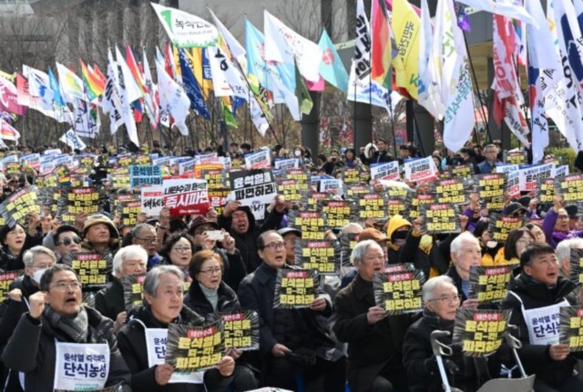 While South Korea awaits the court verdict on the president's declaration of martial law,