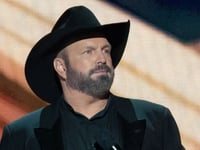 Garth Brooks' judge pauses his attempt to have sexual assault lawsuit dismissed: docs