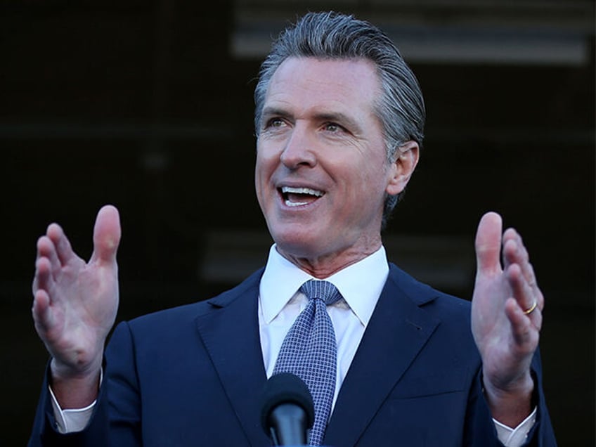 gavin newsom makes surprise trip to israel