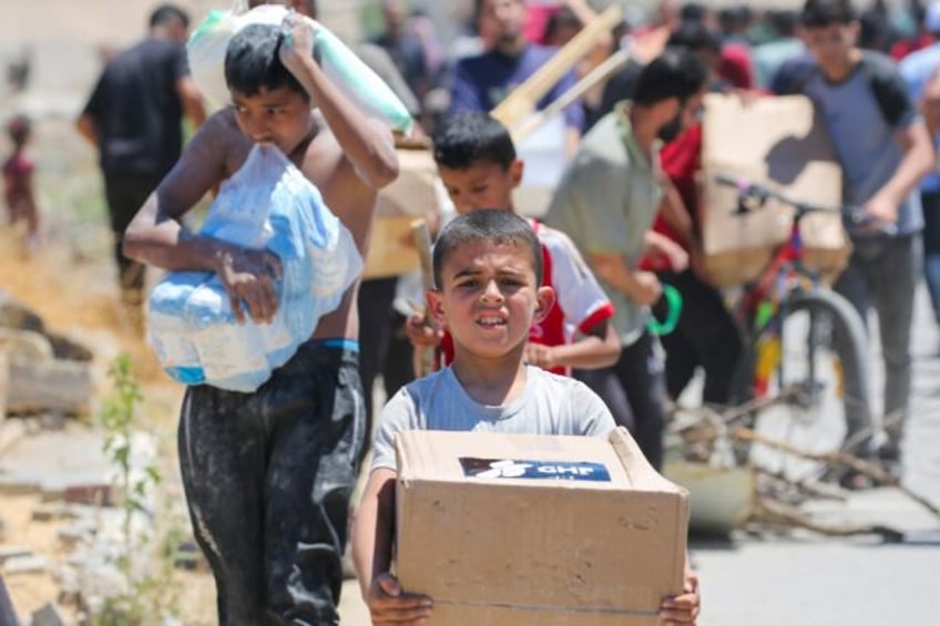Aid centres in hunger-wracked Gaza will temporarily close on Wednesday