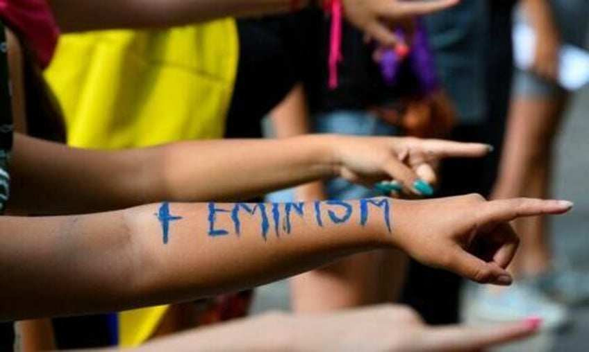 gen z males are rejecting feminist friendly ideologies