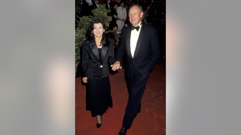 Gene Hackman and wife Betsy in 1994