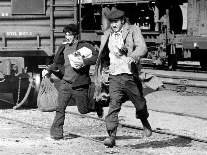Actors Gene Hackman and Al Pacino on set for the Warner Bros. movie 