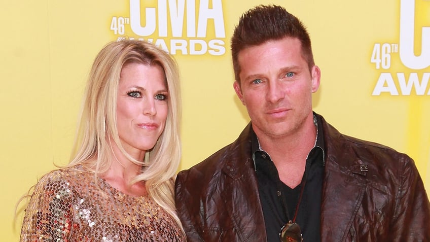 Steve Burton walks red carpet at CMAs with ex-wife Sheree