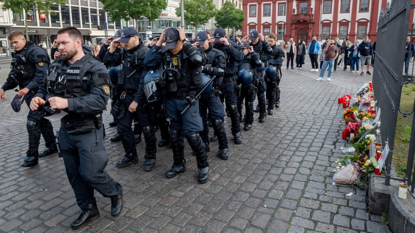 German police officers