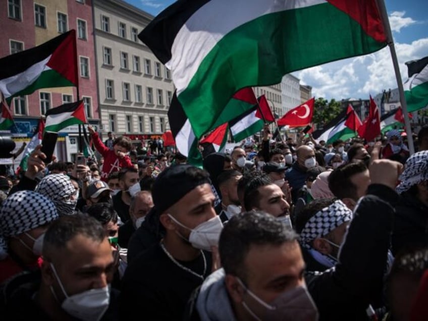 german study finds muslims considerably more likely to be antisemitic than average citizen