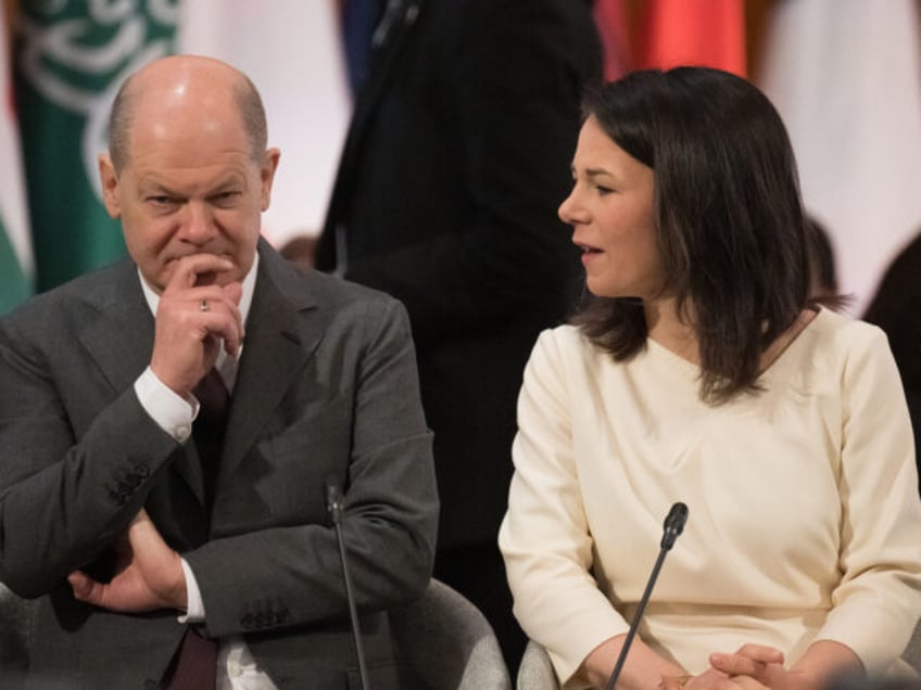 26 April 2024, Berlin: Federal Chancellor Olaf Scholz (SPD) and Annalena Baerbock (Allianc