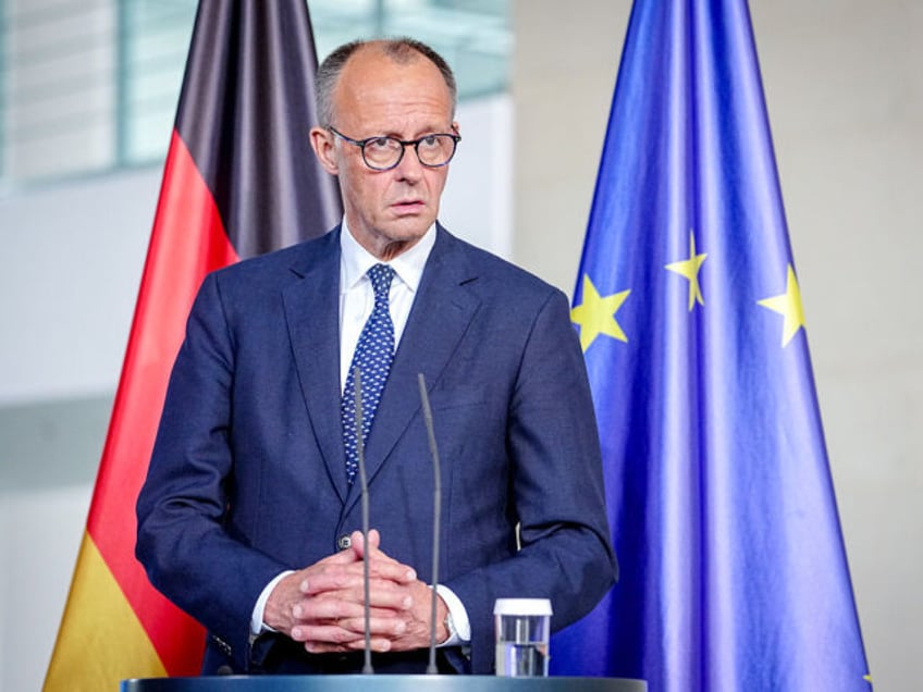 14 May 2025, Berlin: Federal Chancellor Friedrich Merz (CDU) gives a press conference in t