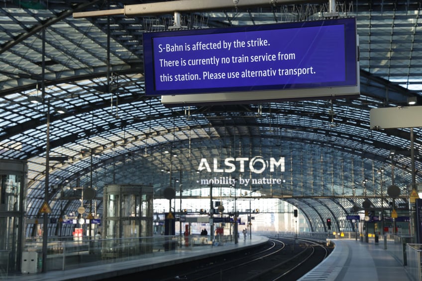 germany on lockdown massive train strikes combine with road blocking tractor protests