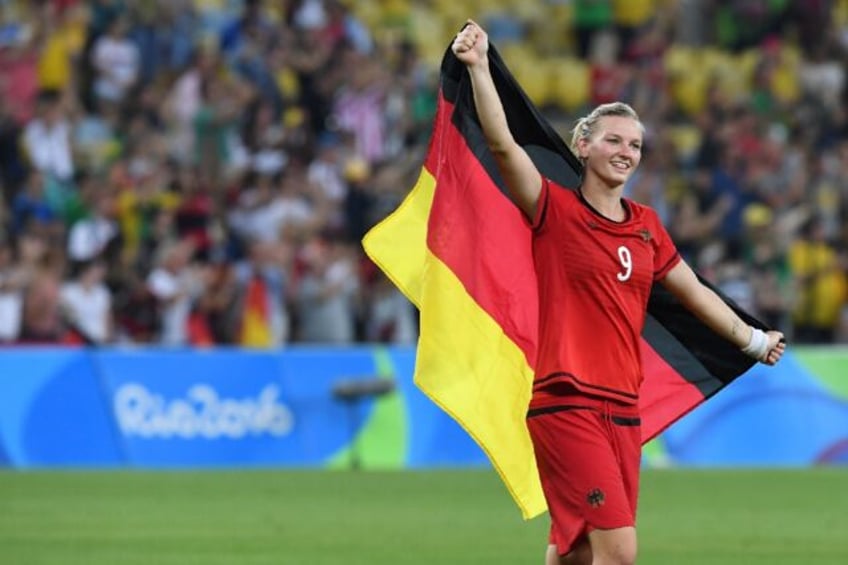 Alexandra Popp celebrating after Germany won Olympic gold in Rio de Janeiro in 2016