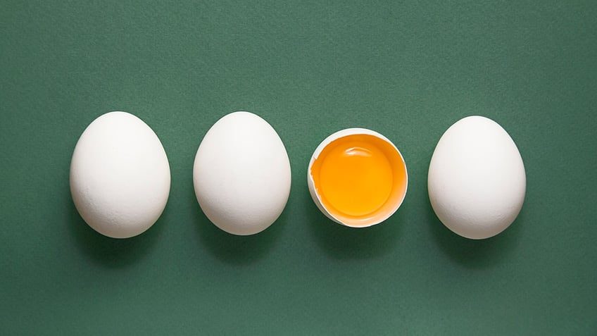 get cracking these are the best eggs for your health according to nutritionists