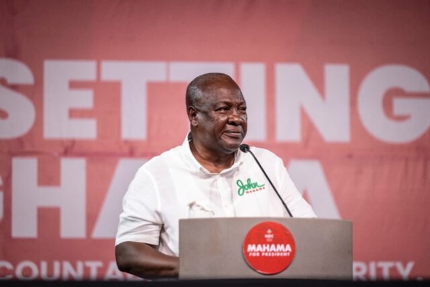 Newly elected Ghana president John Mahama has promised to "reset" the country to fix probl