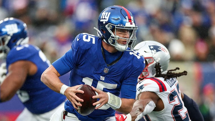 giants sticking with local legend tommy devito at quarterback despite tyrod taylors return