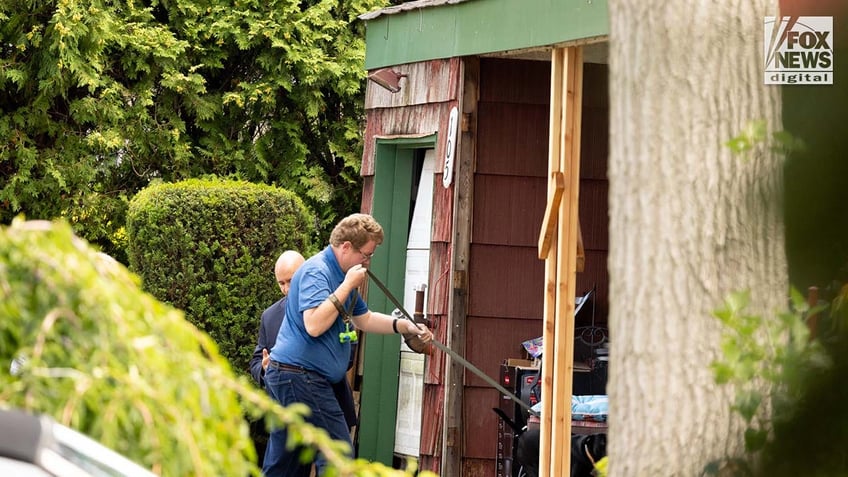 gilgo beach murders suspect rex heuermanns family seen at home for first time since police ended search