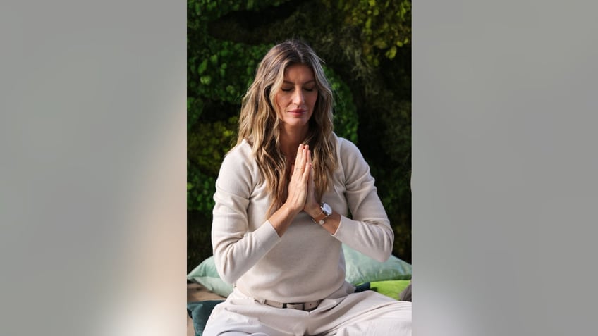 gisele bundchen admits to very tough times following tom brady divorce when it rains it pours