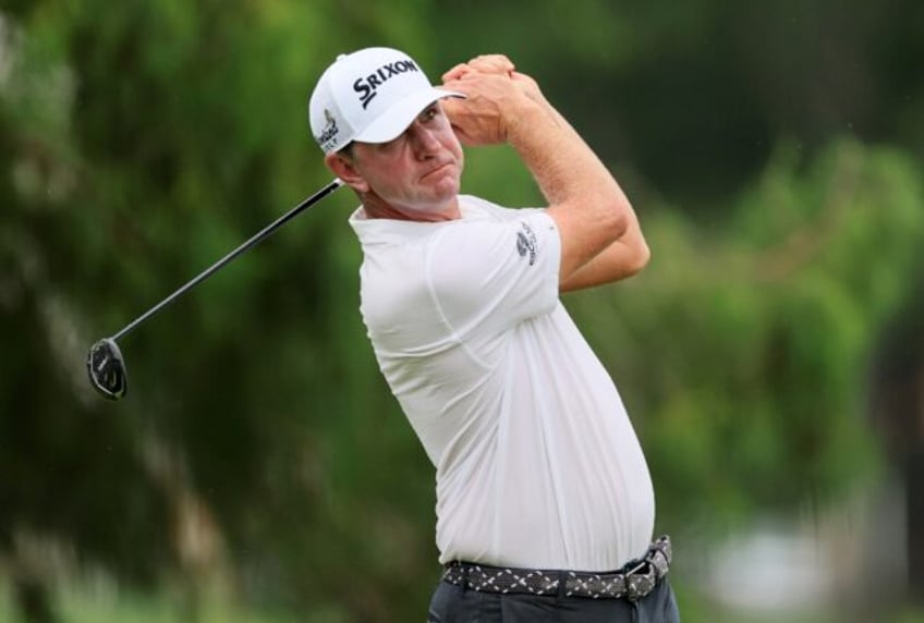 glover grabs one stroke lead at st jude championship