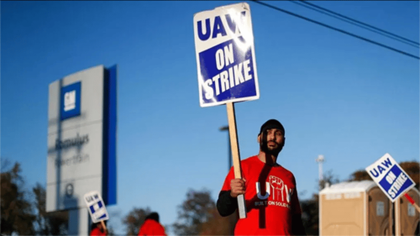 gm withdraws full year forecast amid uaw strike despite profits topping estimates