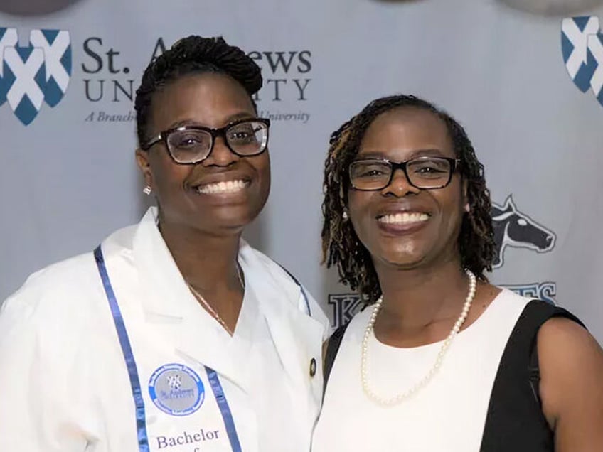 god knows your purpose teen moms daughter graduates from nursing program she created