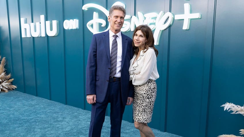 Gerry Turner and Teresa Nist posing together on the red carpet