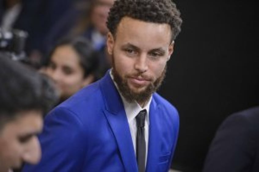 Golden State Warriors' Stephen Curry named asst. GM for Davidson basketball