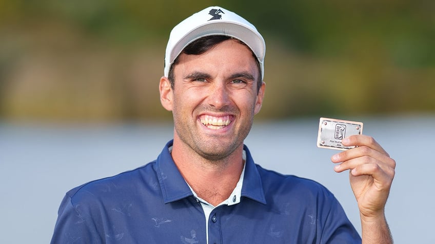 golfer ryan mccormick overcomes kick between the legs untimely covid to finally secure pga tour card