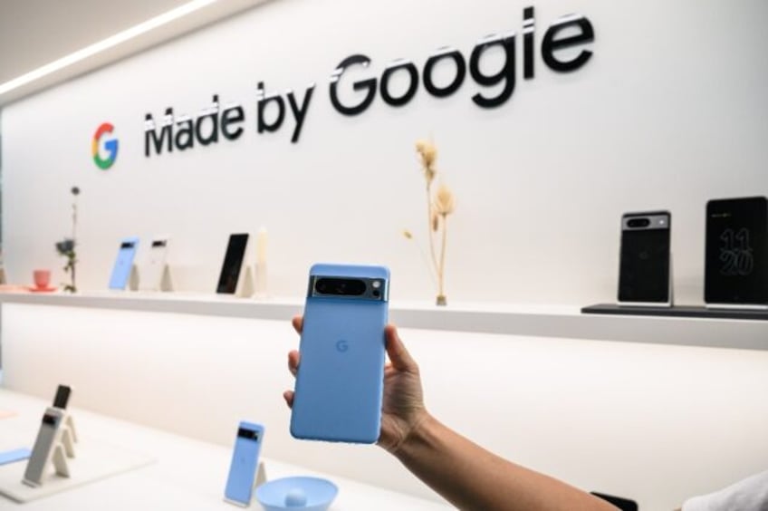 googles new phone to run ai on device