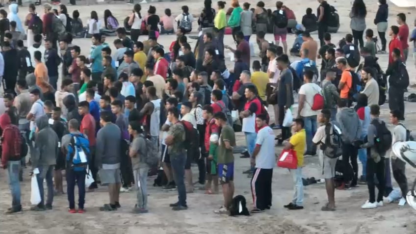 gop governors call on biden to provide honest accurate data on migrant crisis as numbers surge