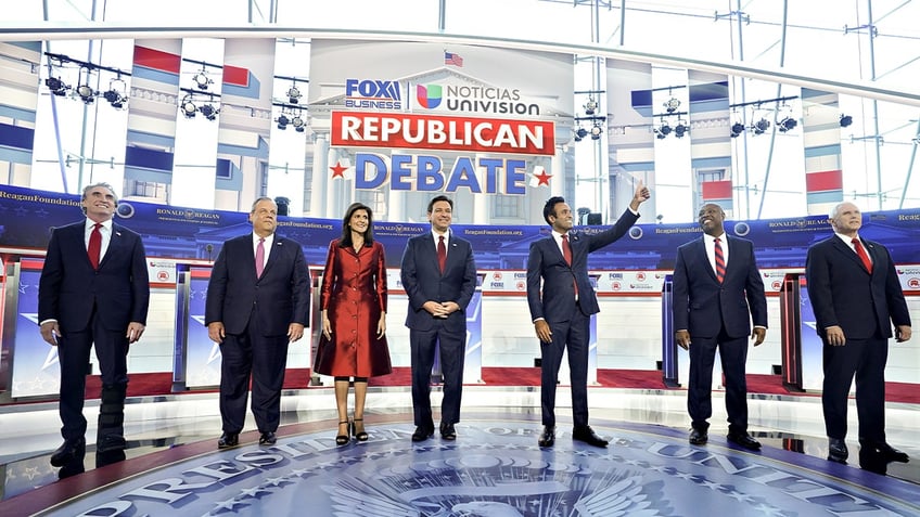 gop presidential candidates identify top issues facing americans from the economy to the border crisis