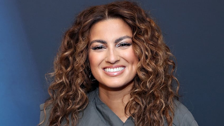 gospel singer tori kelly recalls collapsing from blood clots and recovery journey god had me