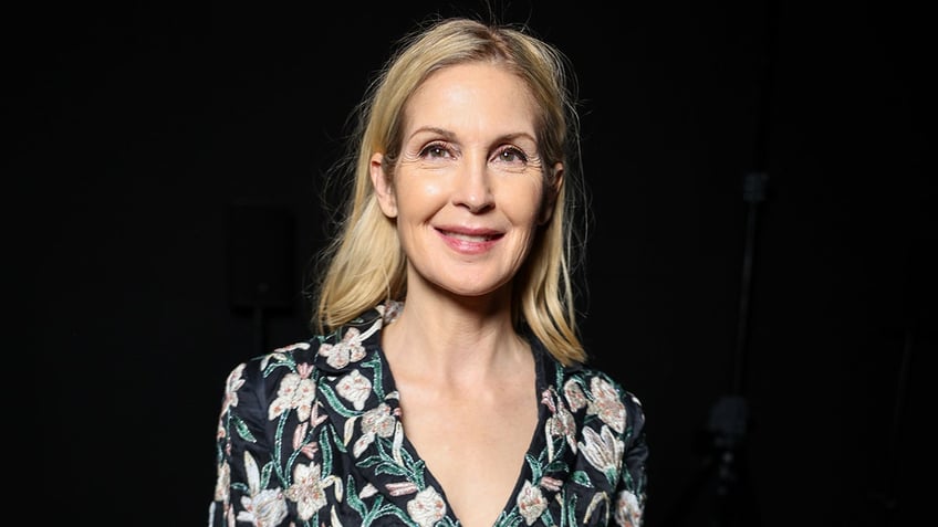 Close up of Kelly Rutherford