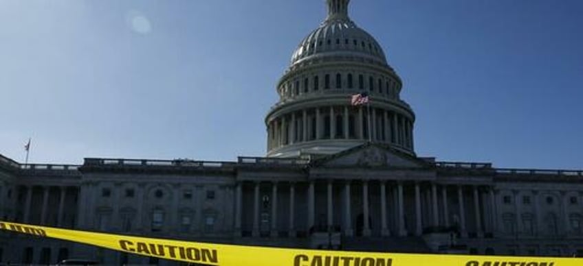 government prepares employees for shutdown as congress rolls out last ditch doa stopgaps