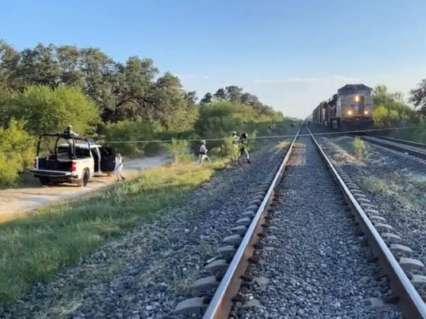 graphic migrant beheaded by train in mexico near texas border