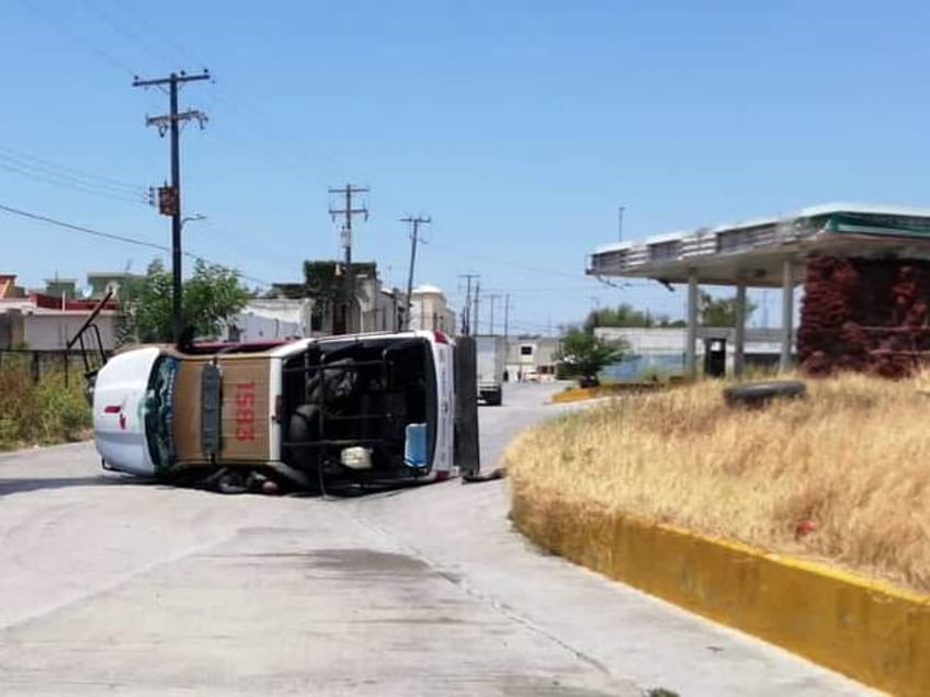 graphic video cartel gunmen in mexico ambush kill border state cops