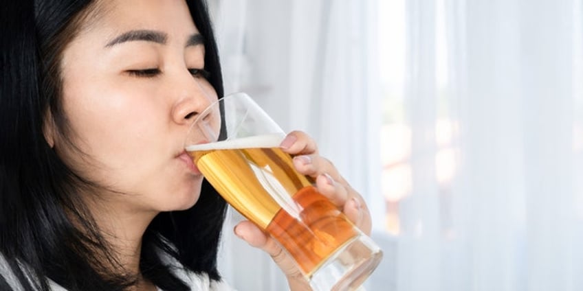 greater numbers of women are dying of alcohol related conditions study finds