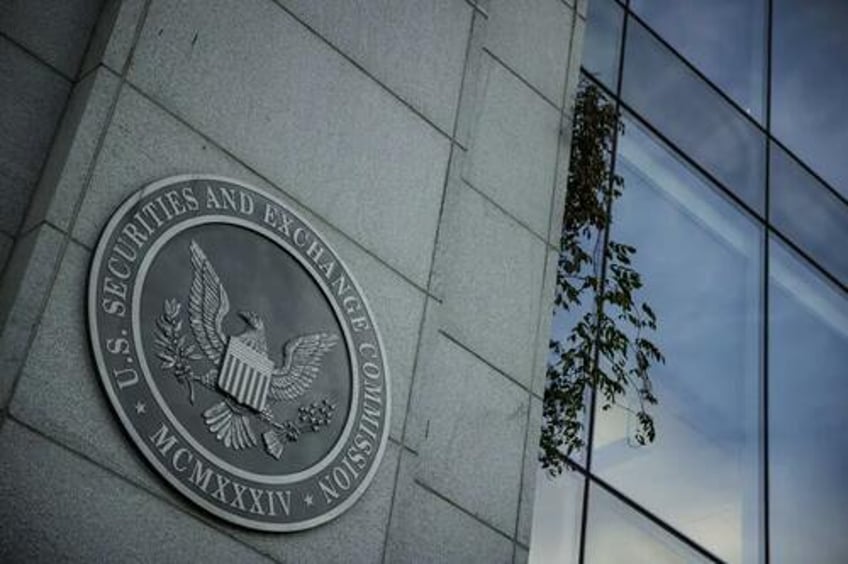 gross abuse of power two sec lawyers resign after judges rebuke in anti crypto case