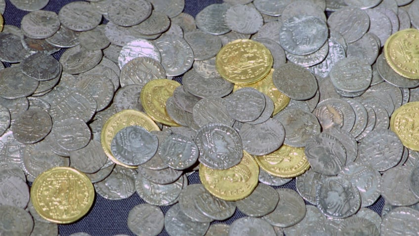 The coins in the Hoxne Hoard