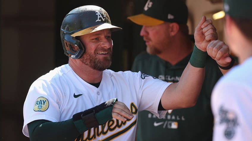 guardians name stephen vogt next manager