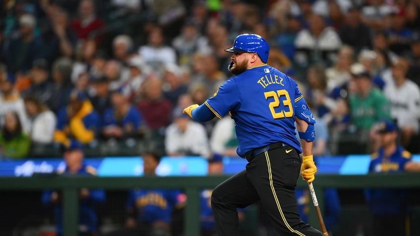 Rowdy Tellez