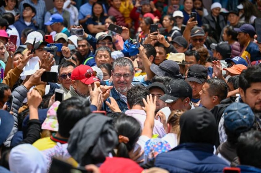 guatemala votes in tense runoff with fears of interference