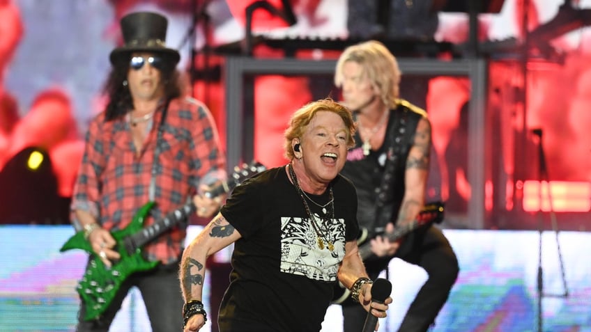 guns n roses postpones concert due to illness