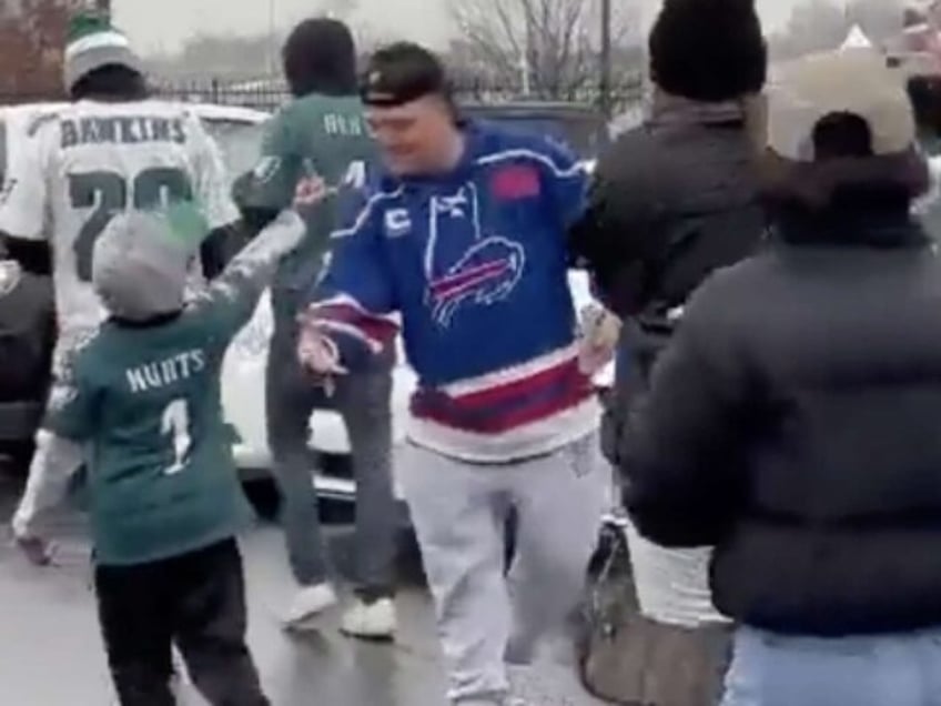 gwinn young philly fan celebrated for giving bills fan the finger in viral video