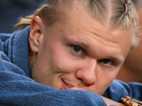 Haaland on bench for Man City as striker returns ahead of schedule